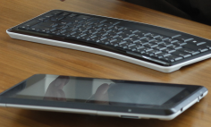 Microsoft представила Bluetooth Mobile Keyboard 5000